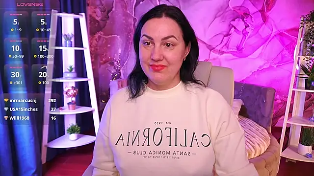 VelvetLuck online show from March 10, 6:46 pm