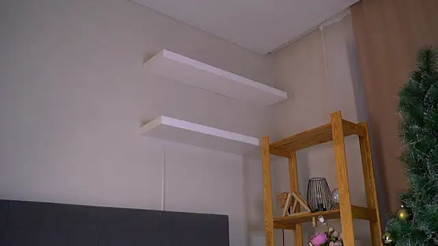 Snapshot of MarvisKuhIo chatting on January 12, 4:50 am MarvisKuhIo online show from January 12, 4:50 am