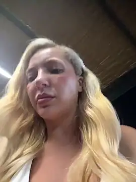 Snapshot of melisboa chatting on February 28, 3:07 am melisboa online show from February 28, 3:07 am