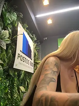 Snapshot of melisboa chatting on March 8, 2:04 am melisboa online show from March 8, 2:04 am