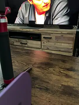 Snapshot of Mylene75 chatting on February 10, 10:58 pm Mylene75 online show from February 10, 10:58 pm