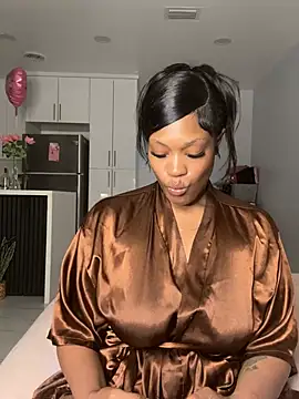 Snapshot of PrincessDreamm chatting on February 24, 1:14 am PrincessDreamm online show from February 24, 1:14 am