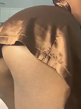 Snapshot of PrincessDreamm chatting on March 24, 12:37 am PrincessDreamm online show from March 24, 12:37 am