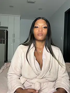 Snapshot of PrincessDreamm chatting on March 25, 11:11 pm PrincessDreamm online show from March 25, 11:11 pm