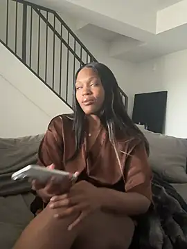 Snapshot of PrincessDreamm chatting on April 9, 10:26 pm PrincessDreamm online show from April 9, 10:26 pm