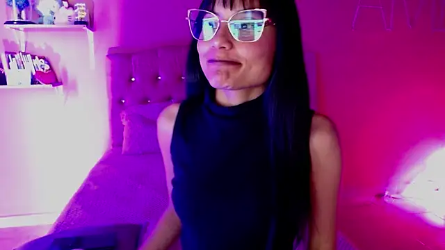 valkiry  online show from November 12, 8:08 pm