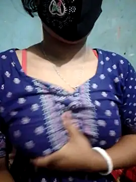 Hot8g online show from November 11, 2:44 am