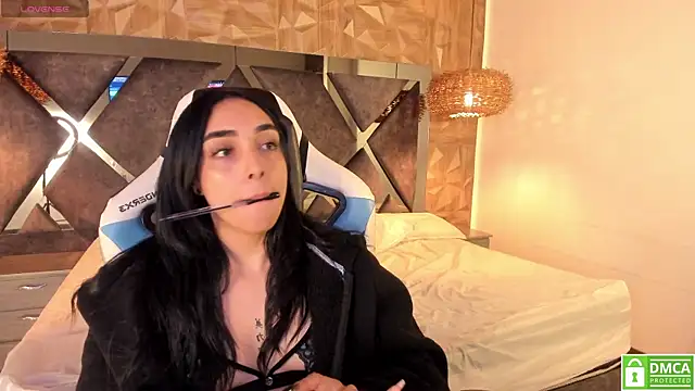 Snapshot of Kiara_velvet__ chatting on April 21, 4:41 am Kiara velvet online show from April 21, 4:41 am