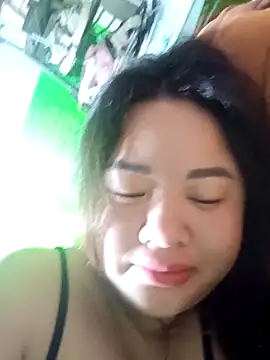 Bee-bgolden online show from December 14, 11:42 pm