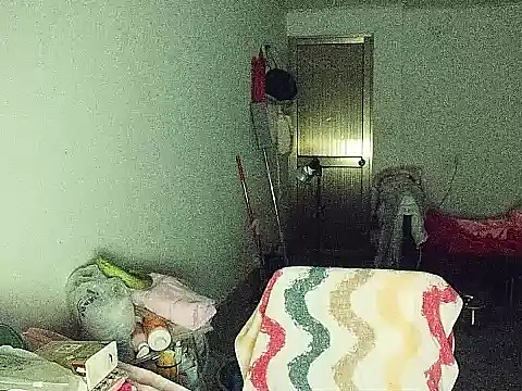 Snapshot of RebelAura chatting on July 28, 7:39 pm RebelAura online show from July 28, 7:39 pm