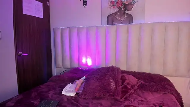 Isabella Crofts online show from December 19, 2:51 am