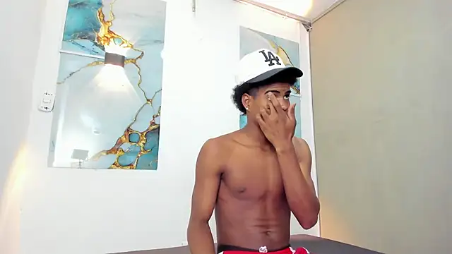 XAVI LEE online show from March 30, 7:37 pm