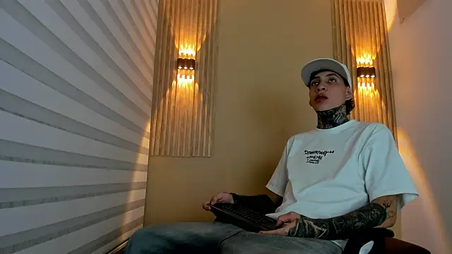 DANTE ARMSTRONG online show from November 28, 3:42 am