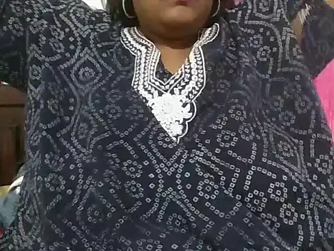 hootypriya online show from March 2, 10:33 am