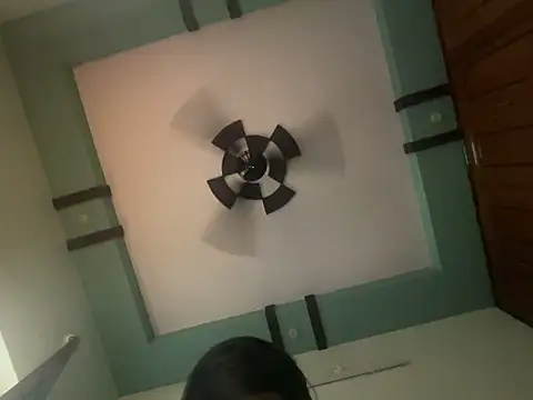 Gayathri666 online show from November 5, 9:53 am