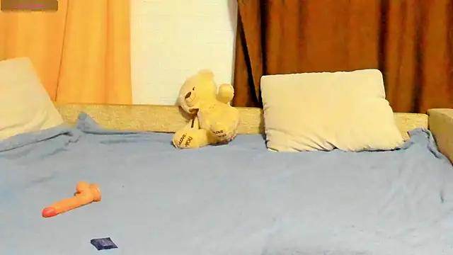 Eva purrr  online show from December 19, 1:12 am