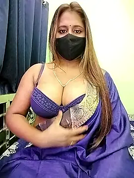 Snapshot of LoveLy-Soneya chatting on March 25, 10:10 am LoveLy-Soneya online show from March 25, 10:10 am