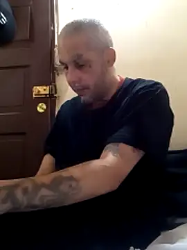 Snapshot of feoggt chatting on January 6, 12:58 am feoggt online show from January 6, 12:58 am