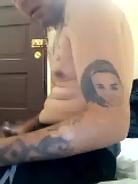 Snapshot of feoggt chatting on January 9, 2:09 pm feoggt online show from January 9, 2:09 pm