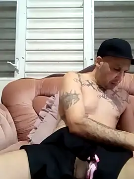 Snapshot of feoggt chatting on February 4, 12:38 am feoggt online show from February 4, 12:38 am