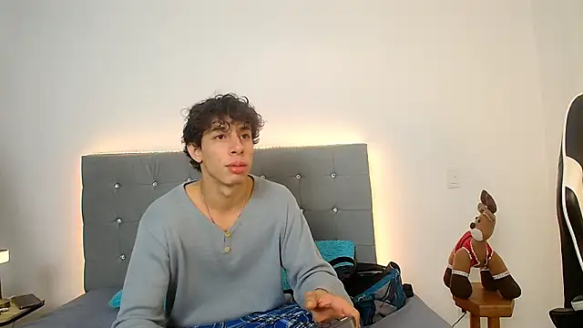 chris evans27 online show from November 27, 3:08 am