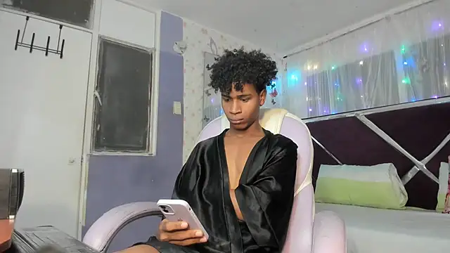 Santy bigcock 01 online show from March 18, 12:08 pm