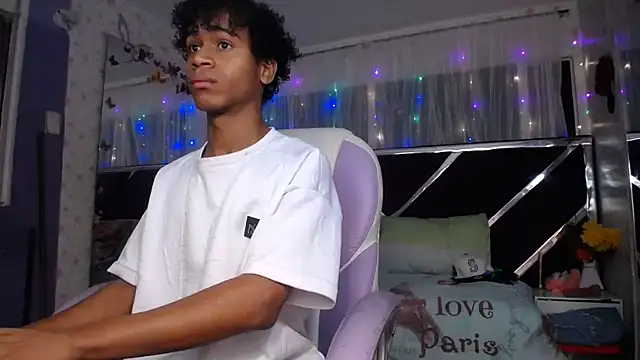 Santy bigcock 01 online show from May 11, 12:00 pm