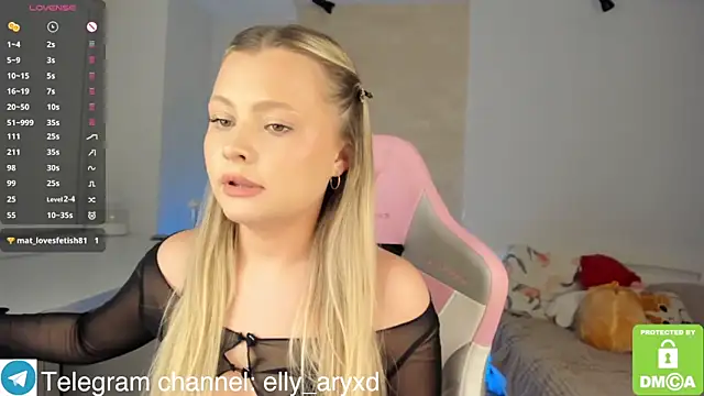 elly aryxd online show from November 10, 5:23 pm