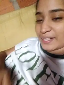 Snapshot of alana-silva chatting on March 15, 11:55 pm alana-silva online show from March 15, 11:55 pm