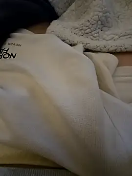 seulementme online show from February 9, 9:30 pm