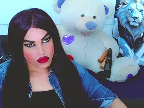 NharaBigCock online show from November 17, 6:35 pm