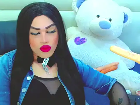 Snapshot of NharaBigCock chatting on February 21, 3:35 pm NharaBigCock online show from February 21, 3:35 pm