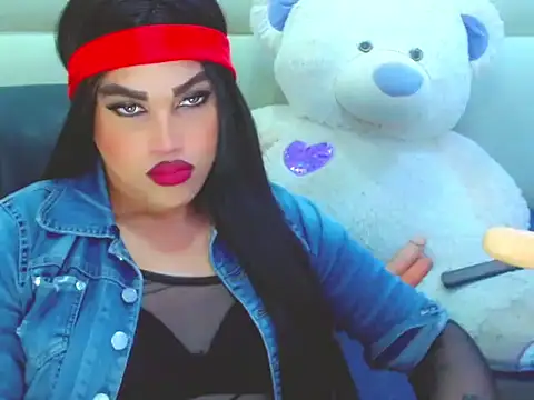 Snapshot of NharaBigCock chatting on February 23, 6:27 pm NharaBigCock online show from February 23, 6:27 pm