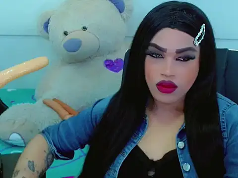 Snapshot of NharaBigCock chatting on March 14, 1:05 pm NharaBigCock online show from March 14, 1:05 pm