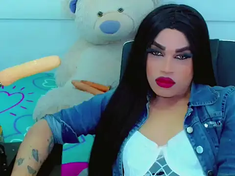 Snapshot of NharaBigCock chatting on March 15, 5:08 pm NharaBigCock online show from March 15, 5:08 pm