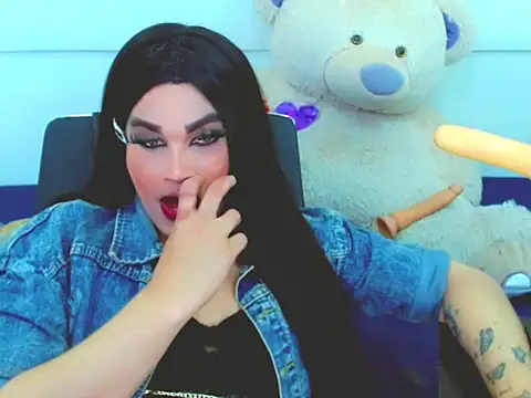 Snapshot of NharaBigCock chatting on March 22, 7:17 pm NharaBigCock online show from March 22, 7:17 pm