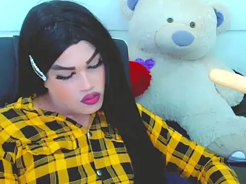 Snapshot of NharaBigCock chatting on March 24, 6:46 pm NharaBigCock online show from March 24, 6:46 pm