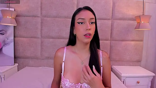 MaddieSteel online show from November 6, 11:55 am