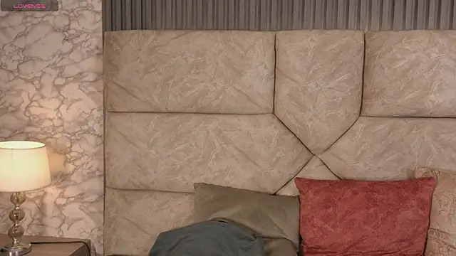 violett fowlerxx online show from February 17, 4:31 am