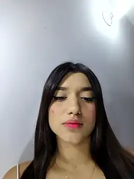 Snapshot of violett_fowlerxx chatting on May 22, 12:22 pm violett fowlerxx online show from May 22, 12:22 pm