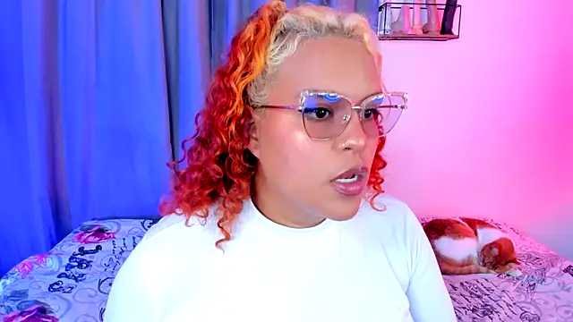 alejaa curvy online show from February 11, 8:14 pm