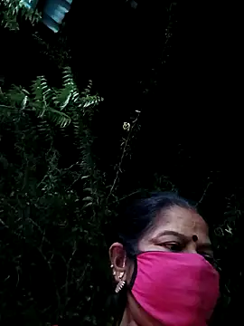 Snapshot of savithasree chatting on April 22, 4:30 pm savithasree online show from April 22, 4:30 pm