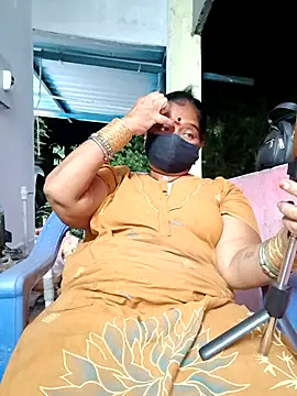 Snapshot of savithasree chatting on April 24, 4:20 pm savithasree online show from April 24, 4:20 pm