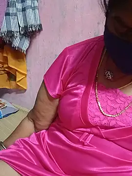Snapshot of savithasree chatting on May 14, 8:26 pm savithasree online show from May 14, 8:26 pm