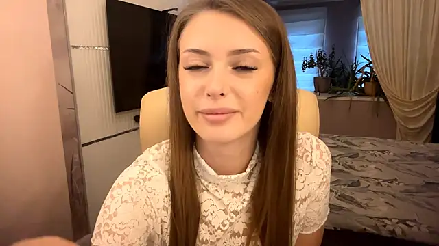 mona star online show from November 9, 9:18 am