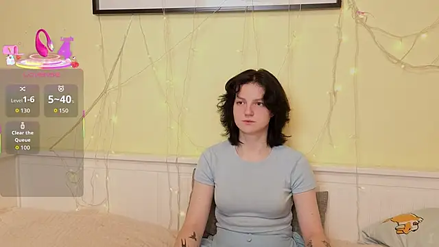 Snapshot of LatinaHuguenin chatting on November 29, 7:22 am LatinaHuguenin online show from November 29, 7:22 am