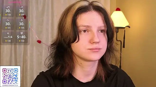 Snapshot of LatinaHuguenin chatting on February 12, 8:04 pm LatinaHuguenin online show from February 12, 8:04 pm