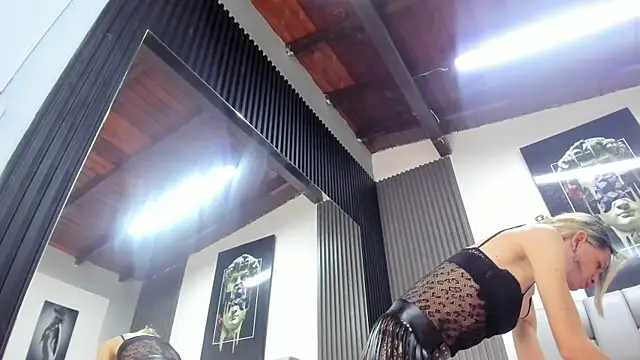 Caitlyn-Joness  online show from March 26, 8:25 pm