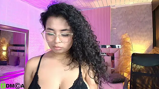 Snapshot of griselle_rousse chatting on March 12, 10:38 pm griselle rousse online show from March 12, 10:38 pm