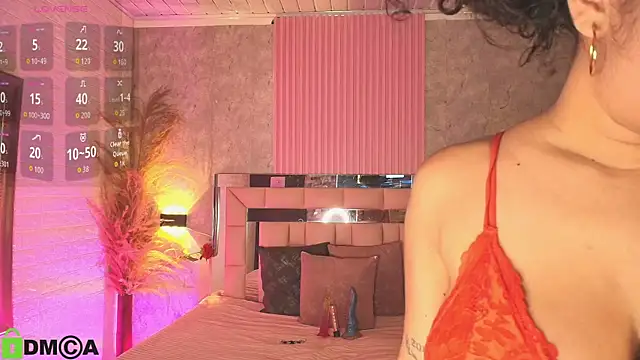 Snapshot of griselle_rousse chatting on May 20, 9:10 pm griselle rousse online show from May 20, 9:10 pm